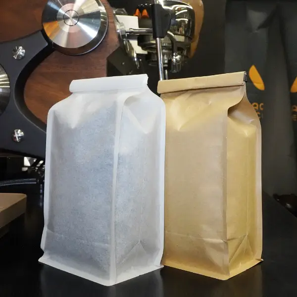 500BGA G stock con cravatta in latta che mostra il dettaglio della chiusura a roll-top