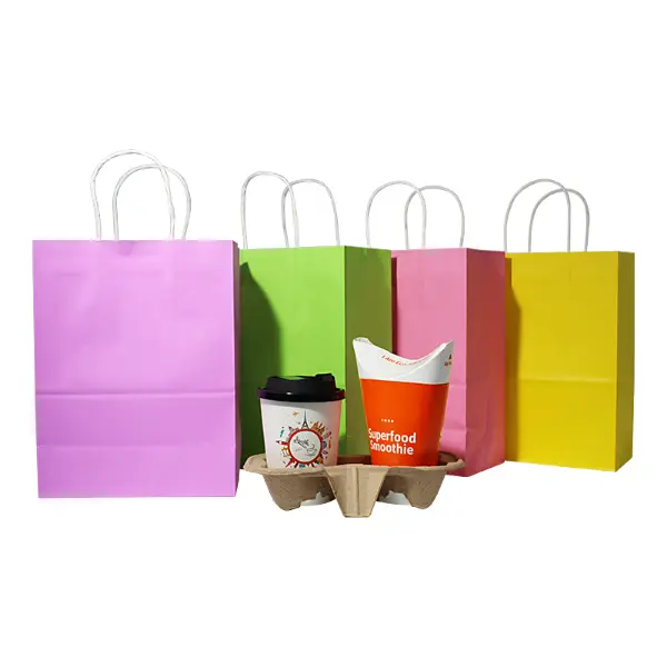 Sacchetti regalo di carta kraft media con manici di diversi colori di stock per caffetterie