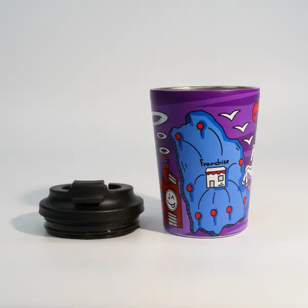 Tazza a vuoto con finitura UV con design stampato su misura e struttura isolata