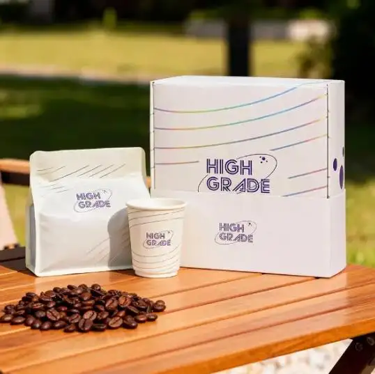 Sacchetto di caffè nella scatola per cold brew
