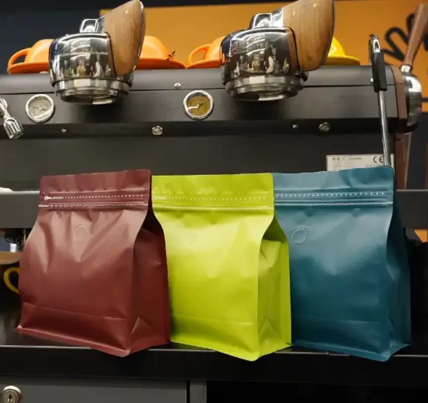 Sacchetti da caffè con fondo piatto personalizzati